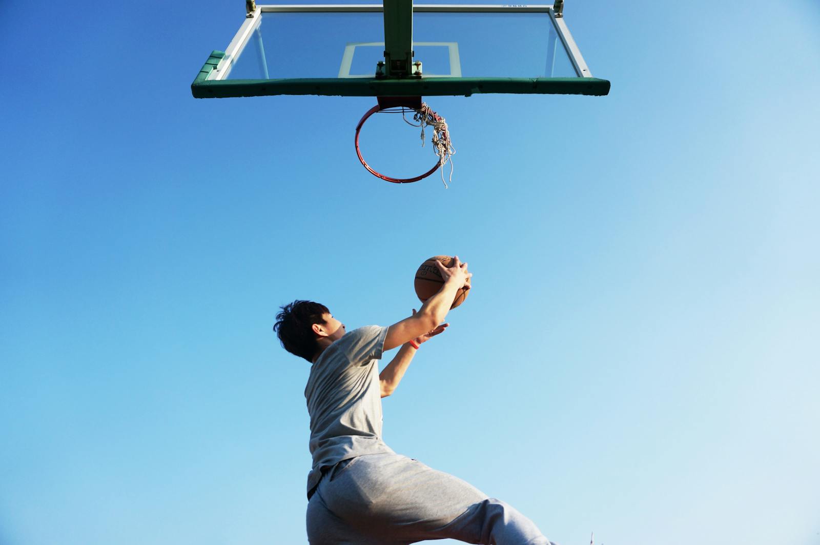 众富彩票网 — 大乐透赛场扣篮瞬间